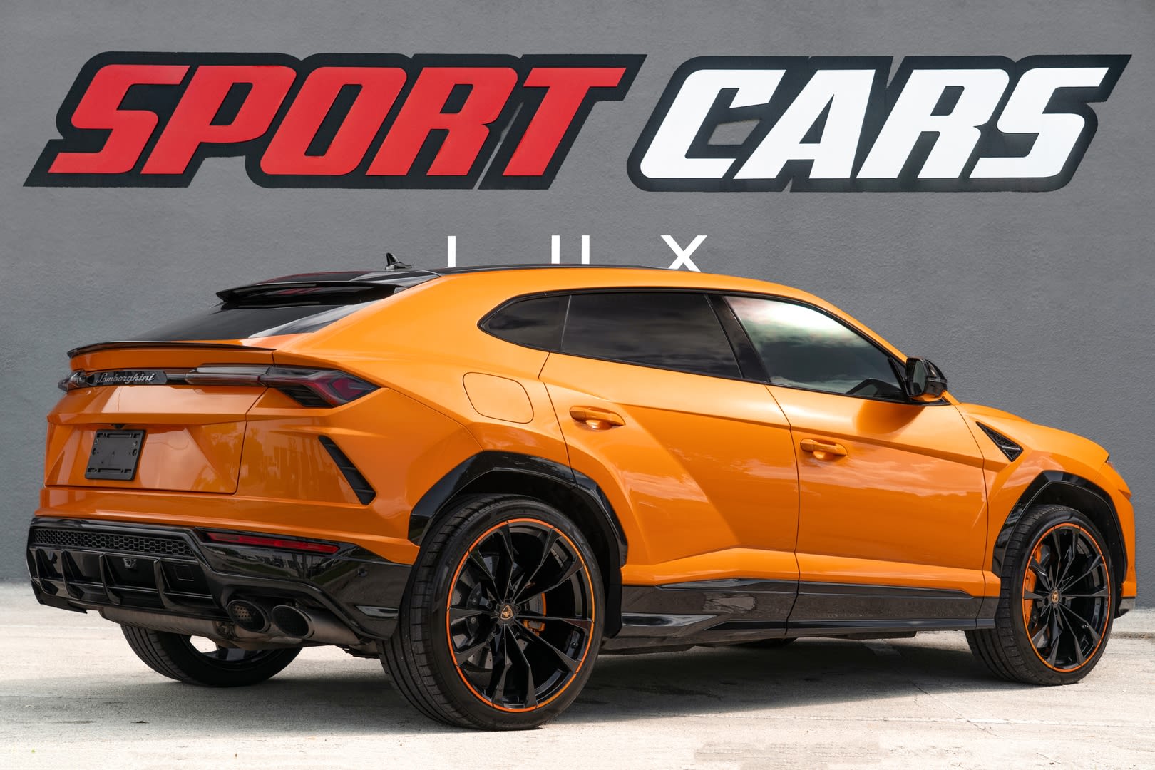 2021 Lamborghini Urus - Thumbnail 7