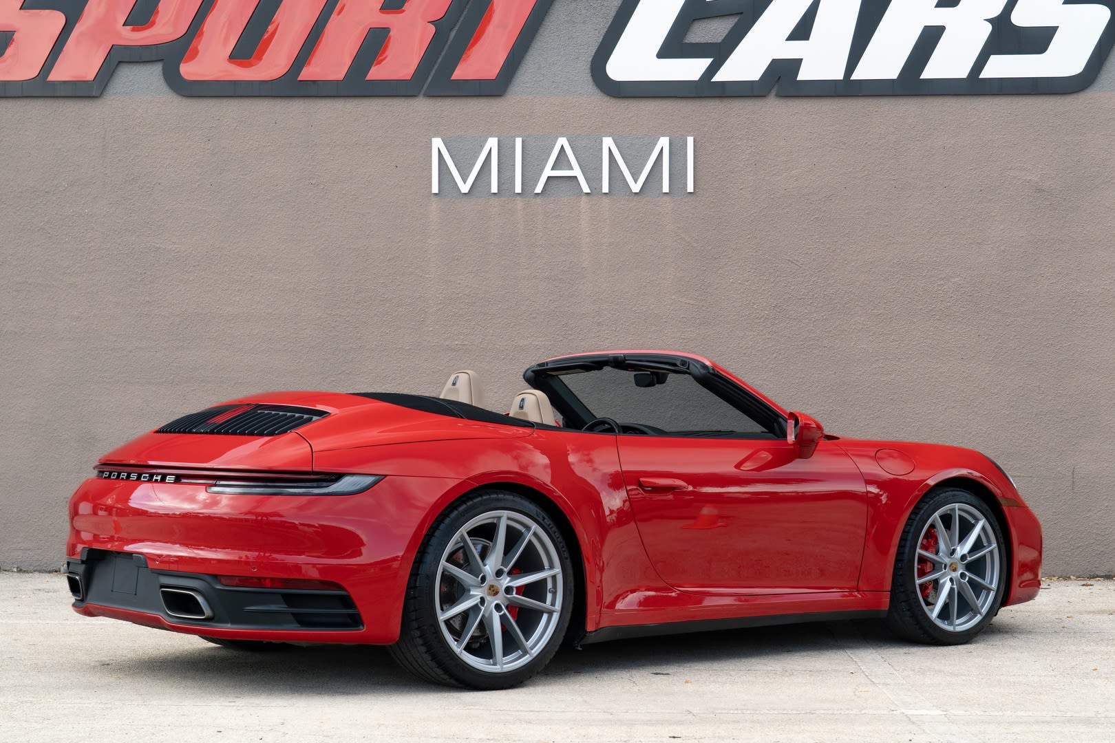 2021 Porsche 911 - Thumbnail 3