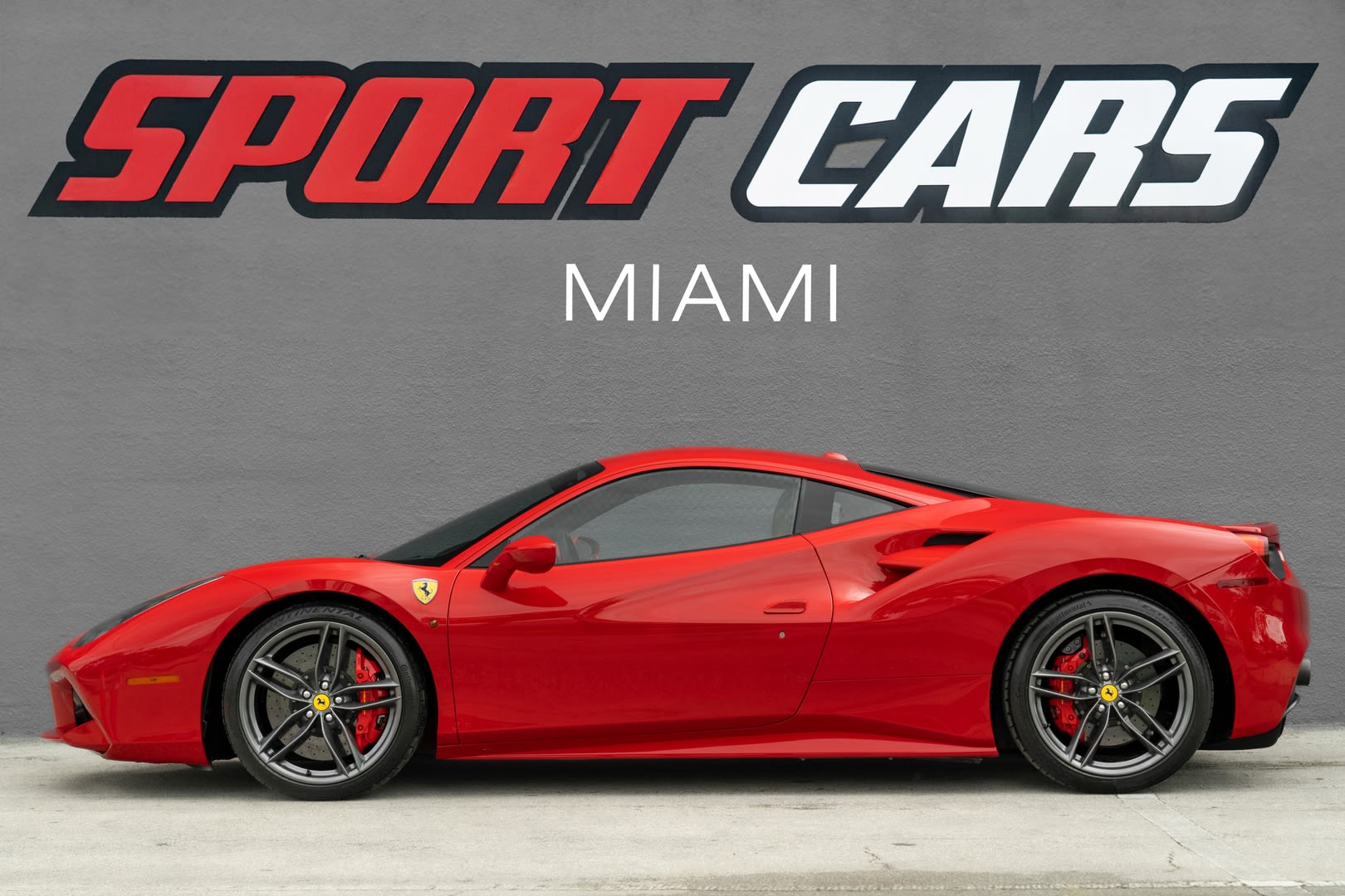 2016 Ferrari 488 GTB - Thumbnail 3
