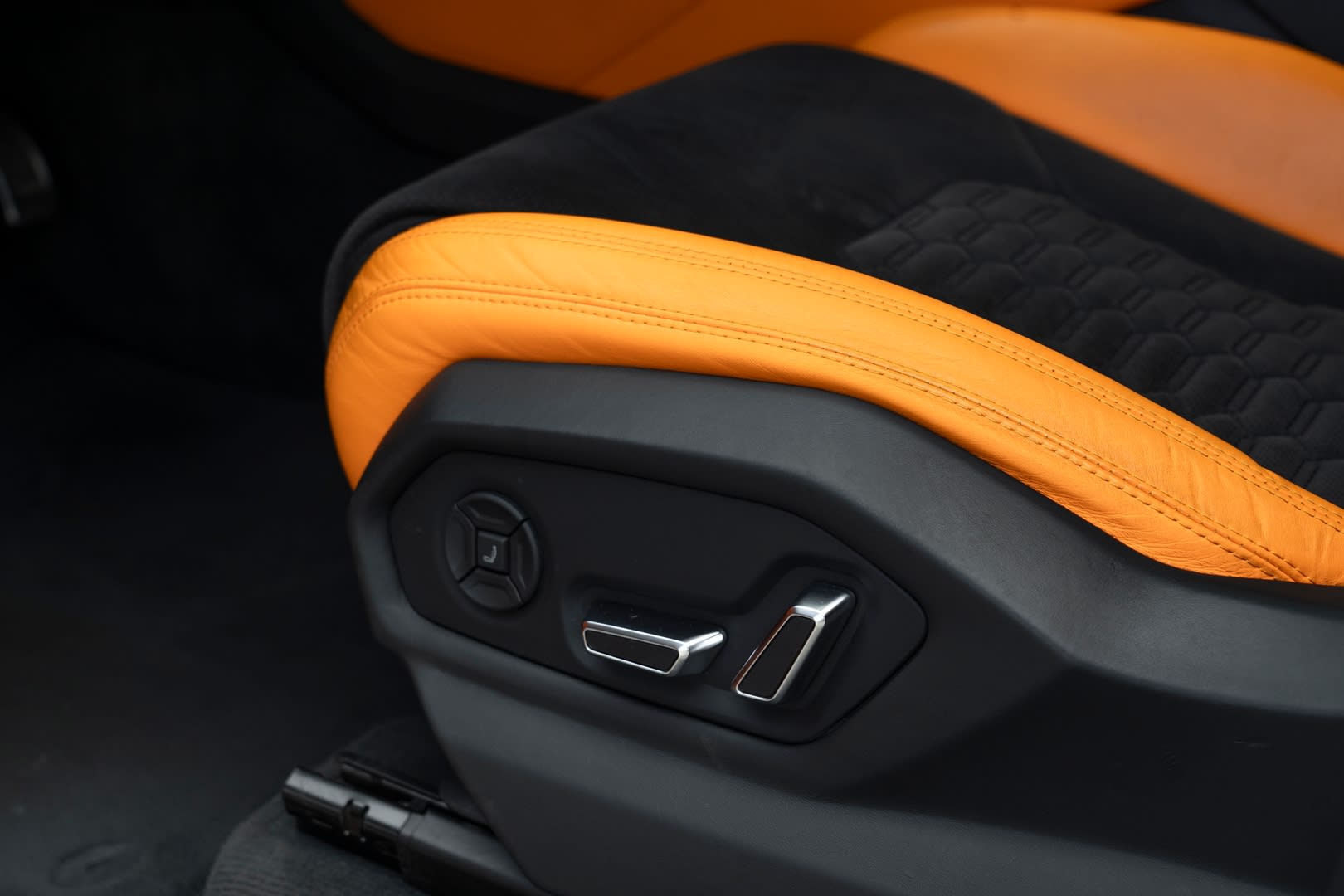 2021 Lamborghini Urus  - Photo 23