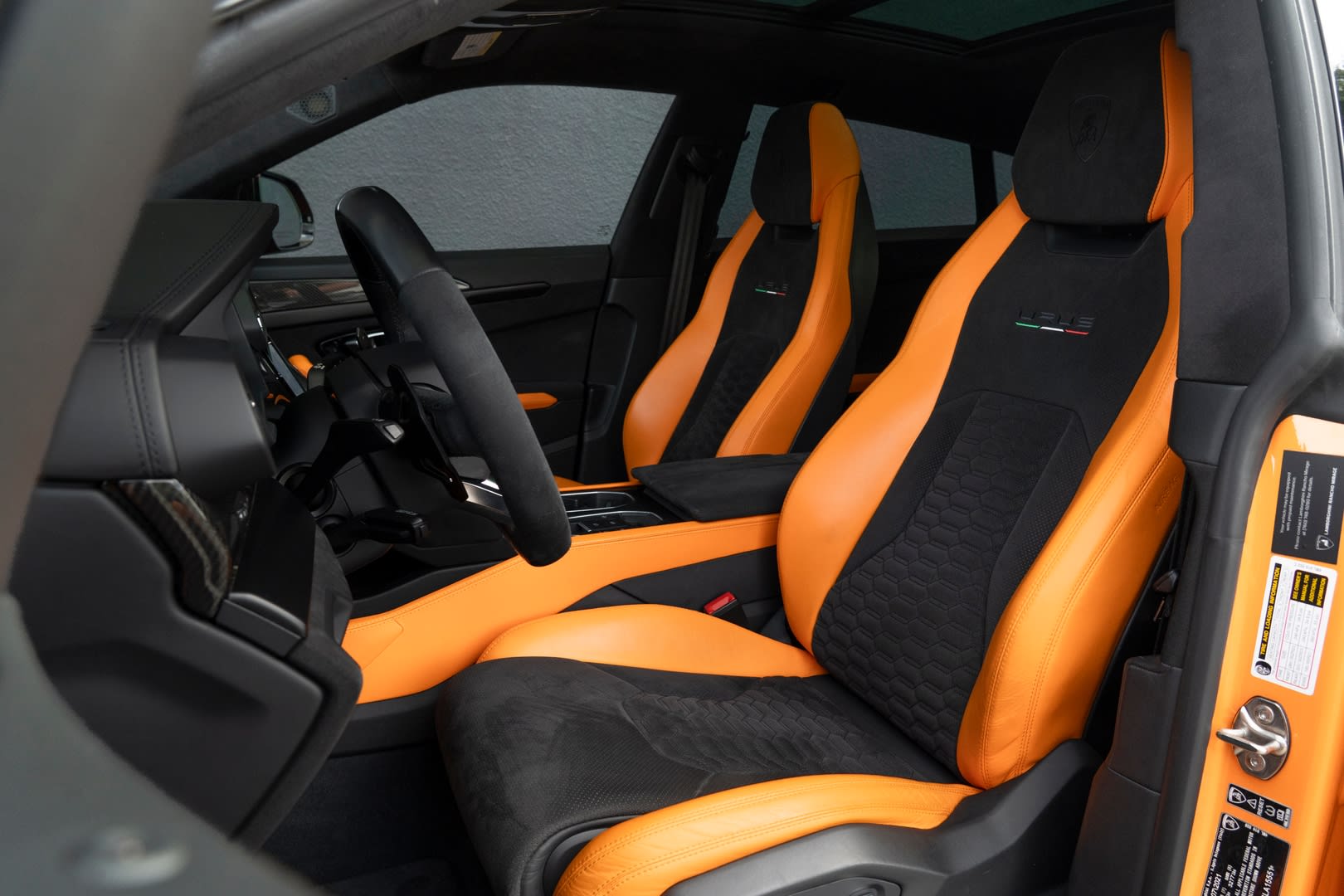 2021 Lamborghini Urus  - Photo 29