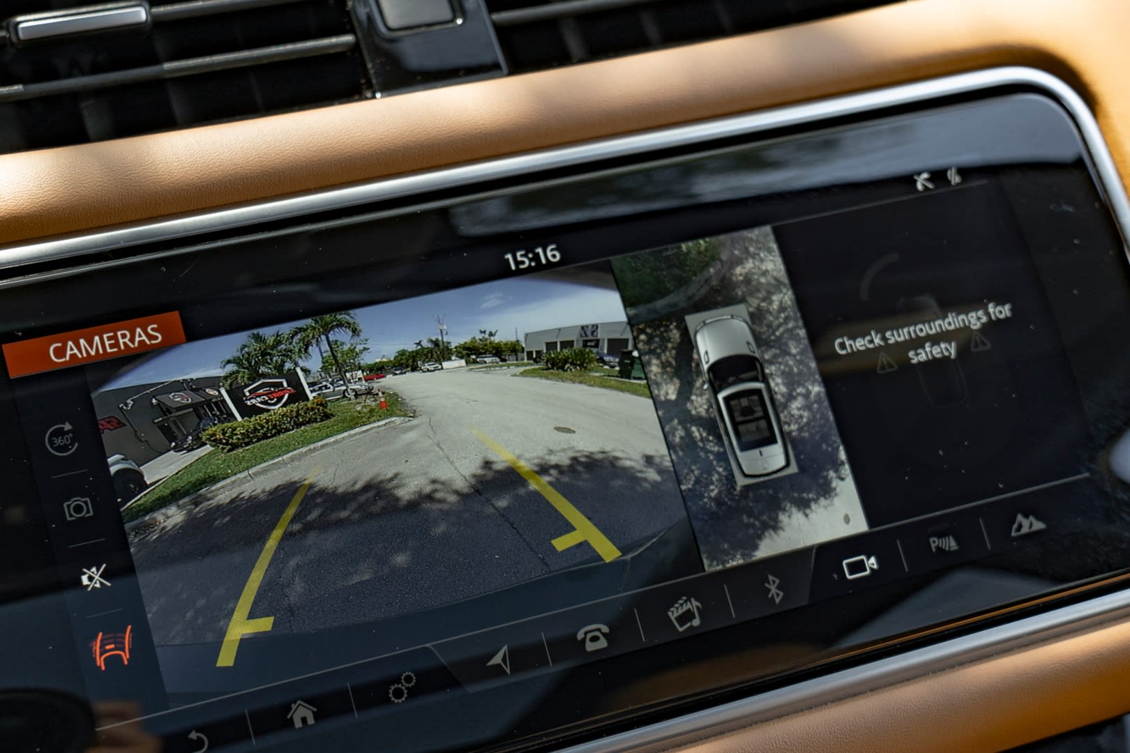 2022 Land Rover Range Rover Sport SVR - Photo 17