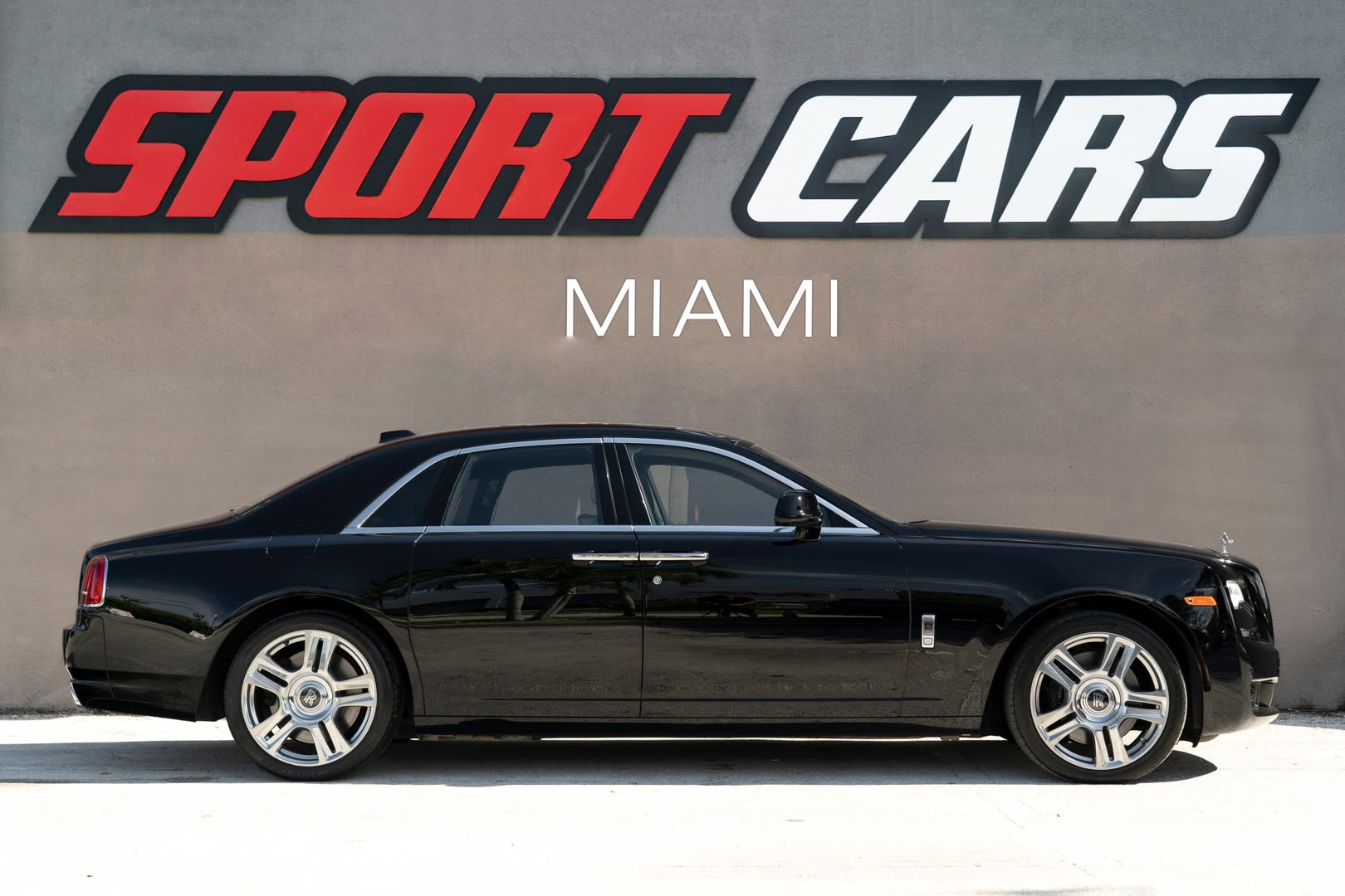 2018 Rolls-Royce Ghost Base - Photo 2