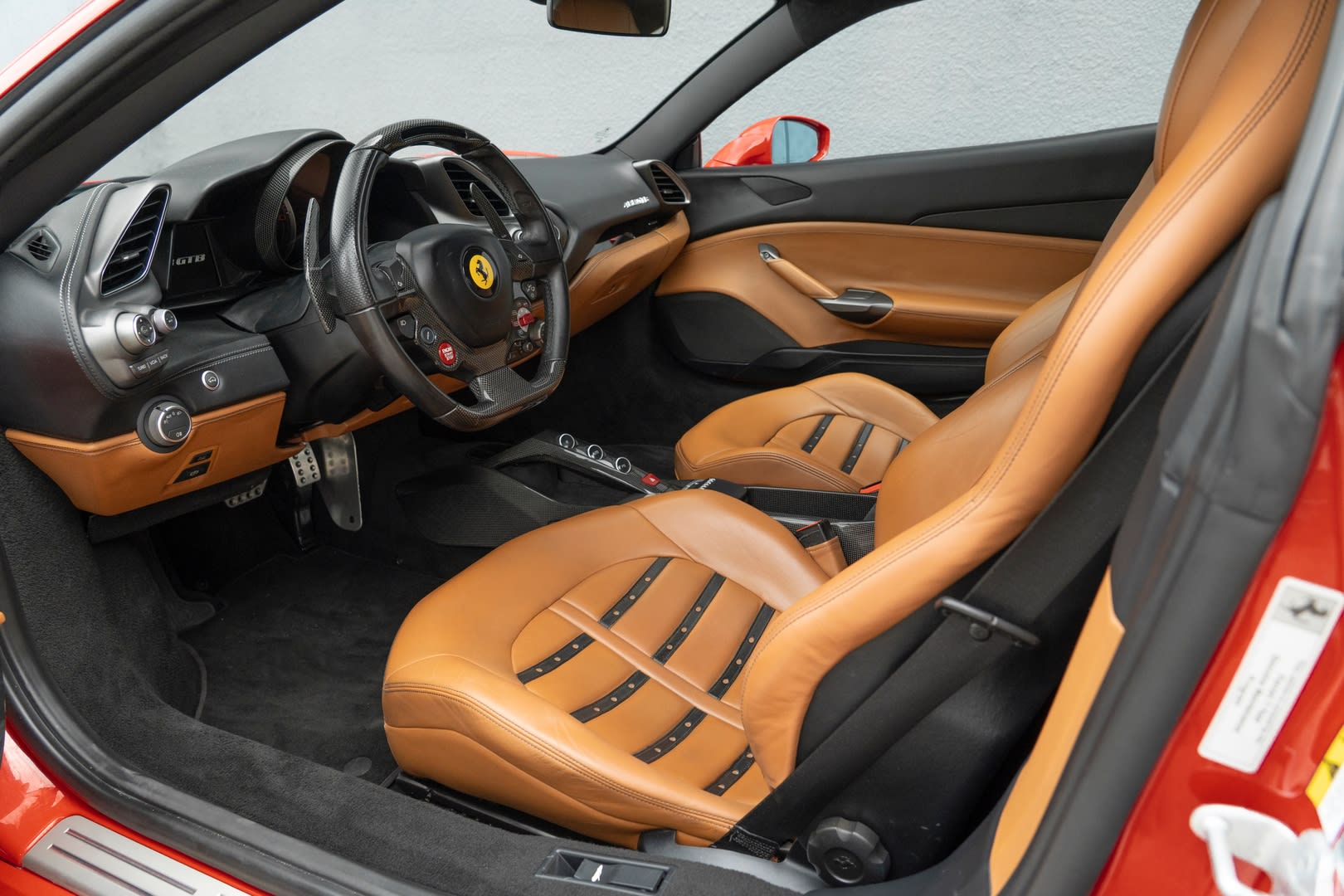 2016 Ferrari 488 GTB Base - Photo 7