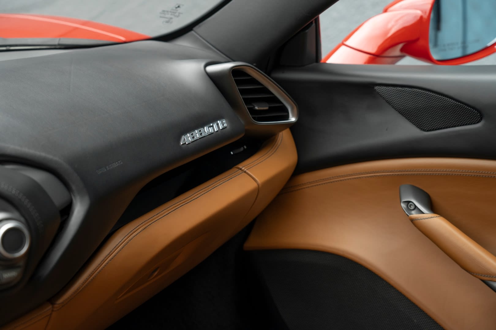 2016 Ferrari 488 GTB Base - Photo 14