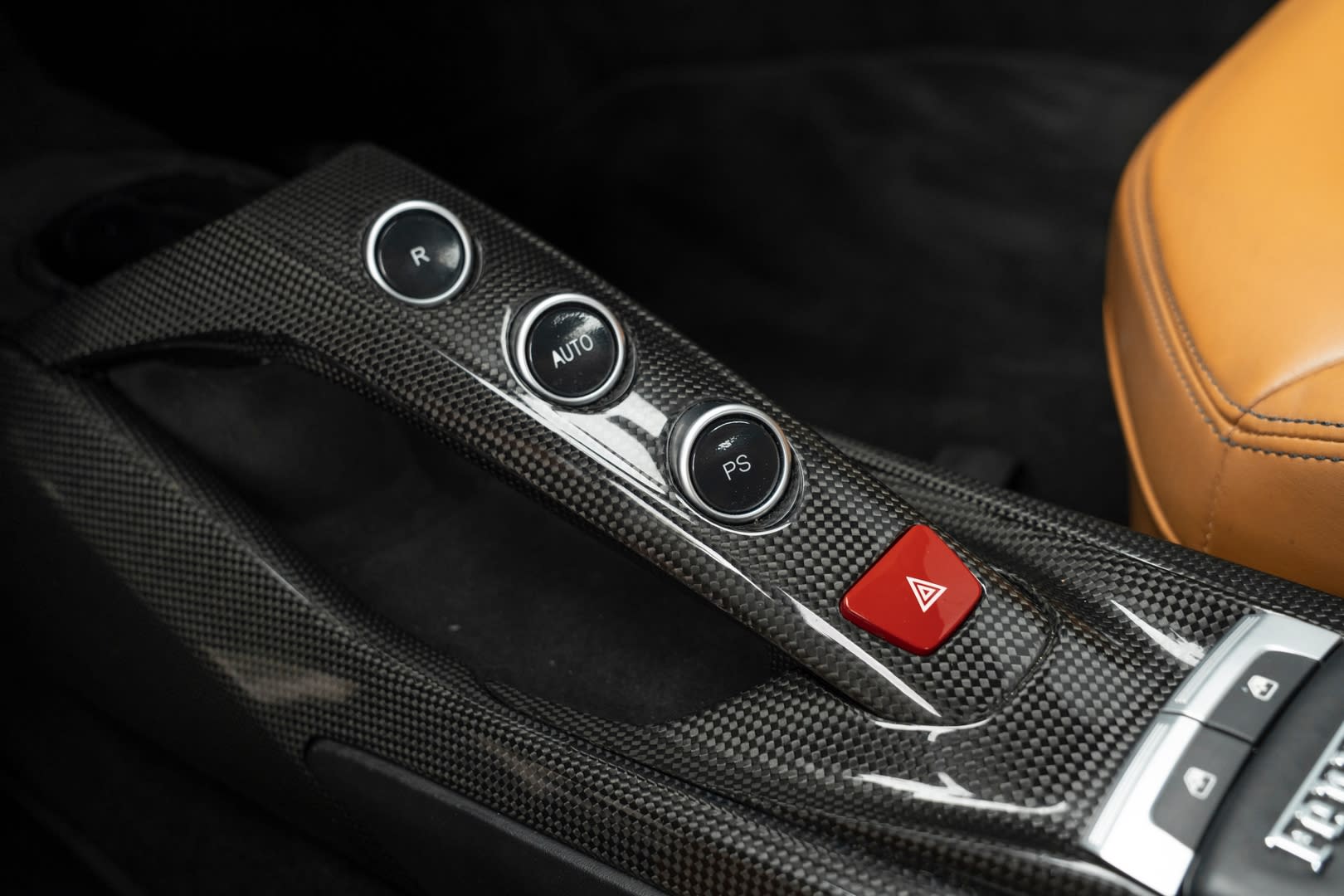 2016 Ferrari 488 GTB Base - Photo 24