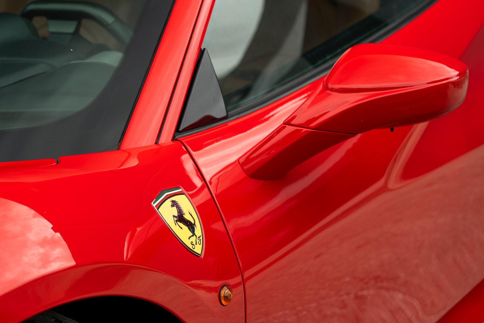 2016 Ferrari 488 GTB Base - Photo 29