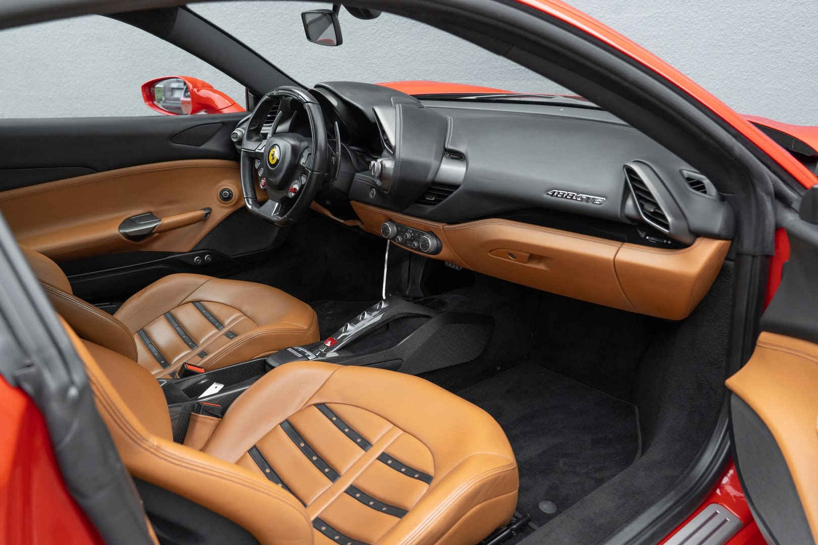 2016 Ferrari 488 GTB Base - Photo 44