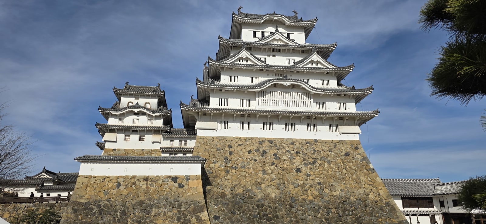 Himeji hero