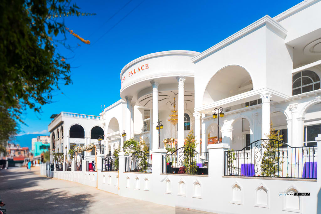 Queens Party Palace