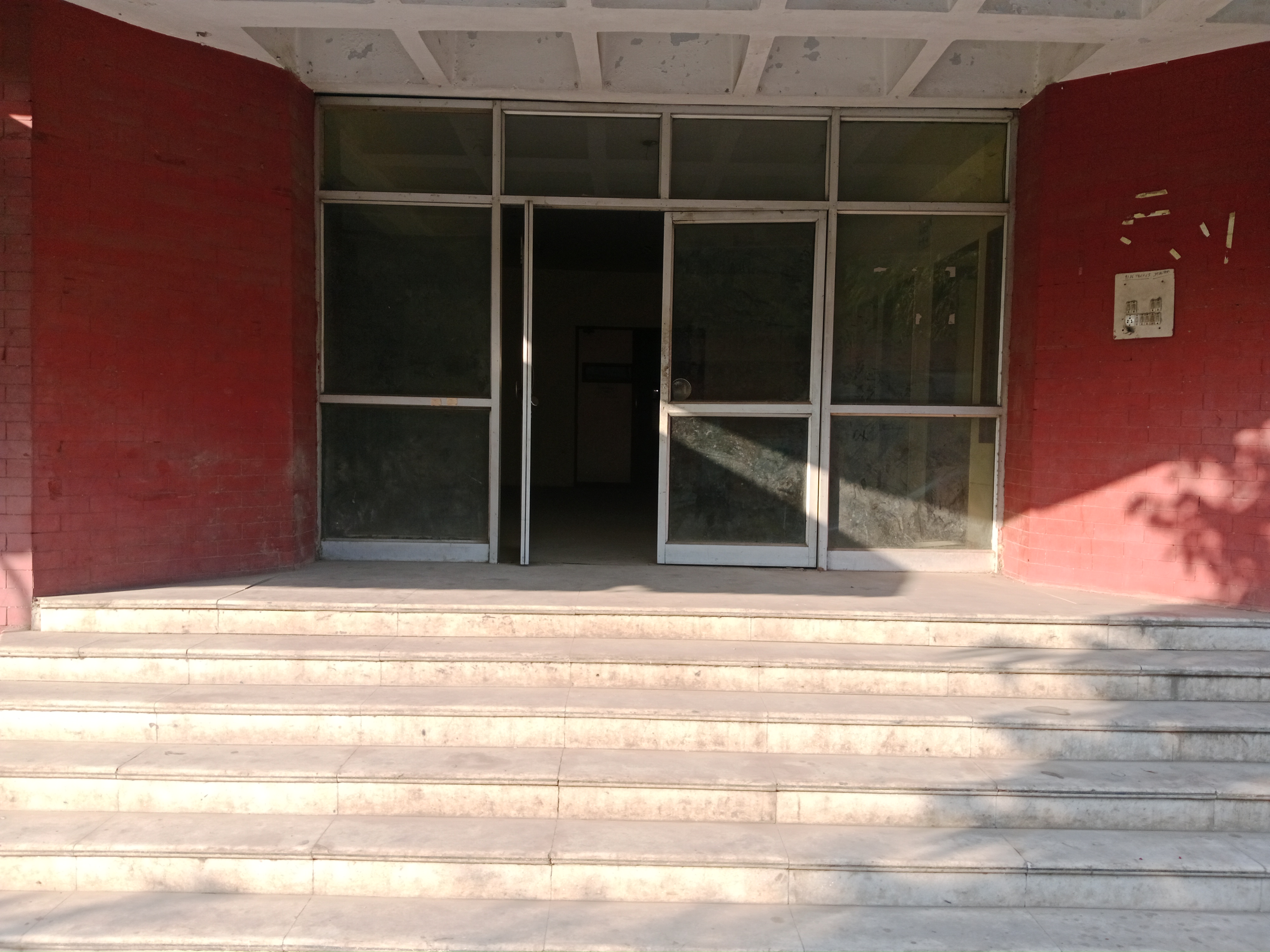 Warehouse space at noida