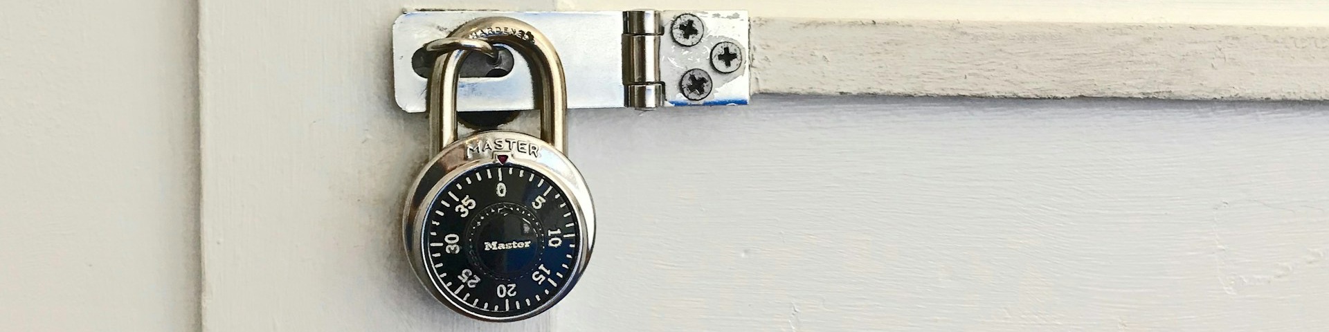 Cam lock