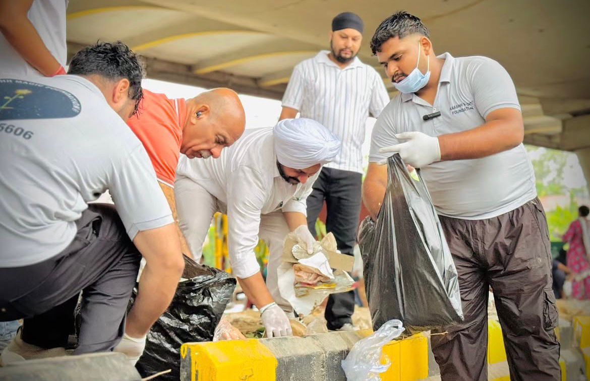 Gauri Shankar Social Foundation and Kaashh Magic Foundation Join Hands with MLA Jarnail Singh for Meera Bagh–Janakpuri Flyover Cleanliness Drive