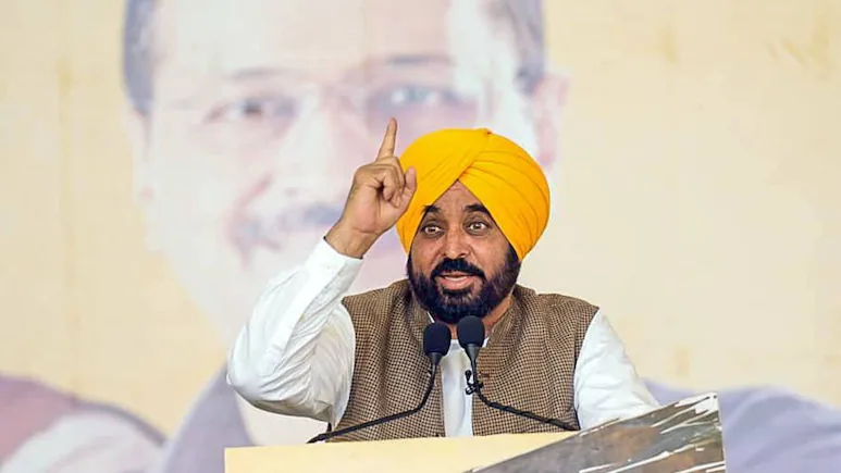 Bhagwant Mann Accuses Centre of Political Vendetta After Delhi Airport Incident, BJP Demands Answers