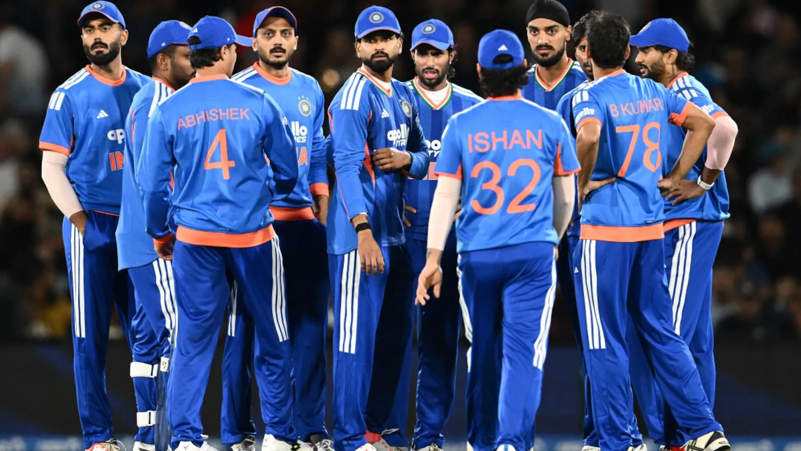 Dinesh Karthik Urges India to Consider Extra Spinner Ahead of Second T20I Against New Zealand