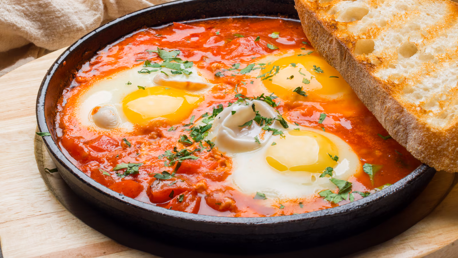 5 Easy One-Pan Egg Recipes for Quick, Delicious Meals With Minimal Cleanup