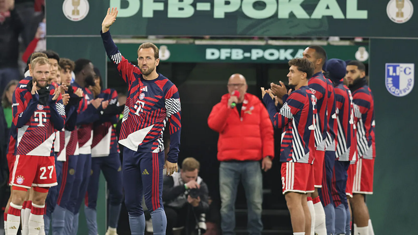 Bayern Munich Prepare for Dortmund Showdown After Dramatic Week for Kane and Kompany