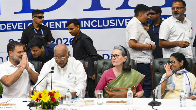 Delhi Traders Approach Congress Leaders to Seek November 1 Rally Postponement
