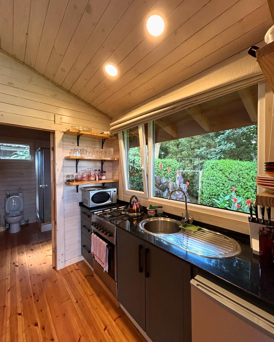 Gallery image 4 for "Olivia Cottage"