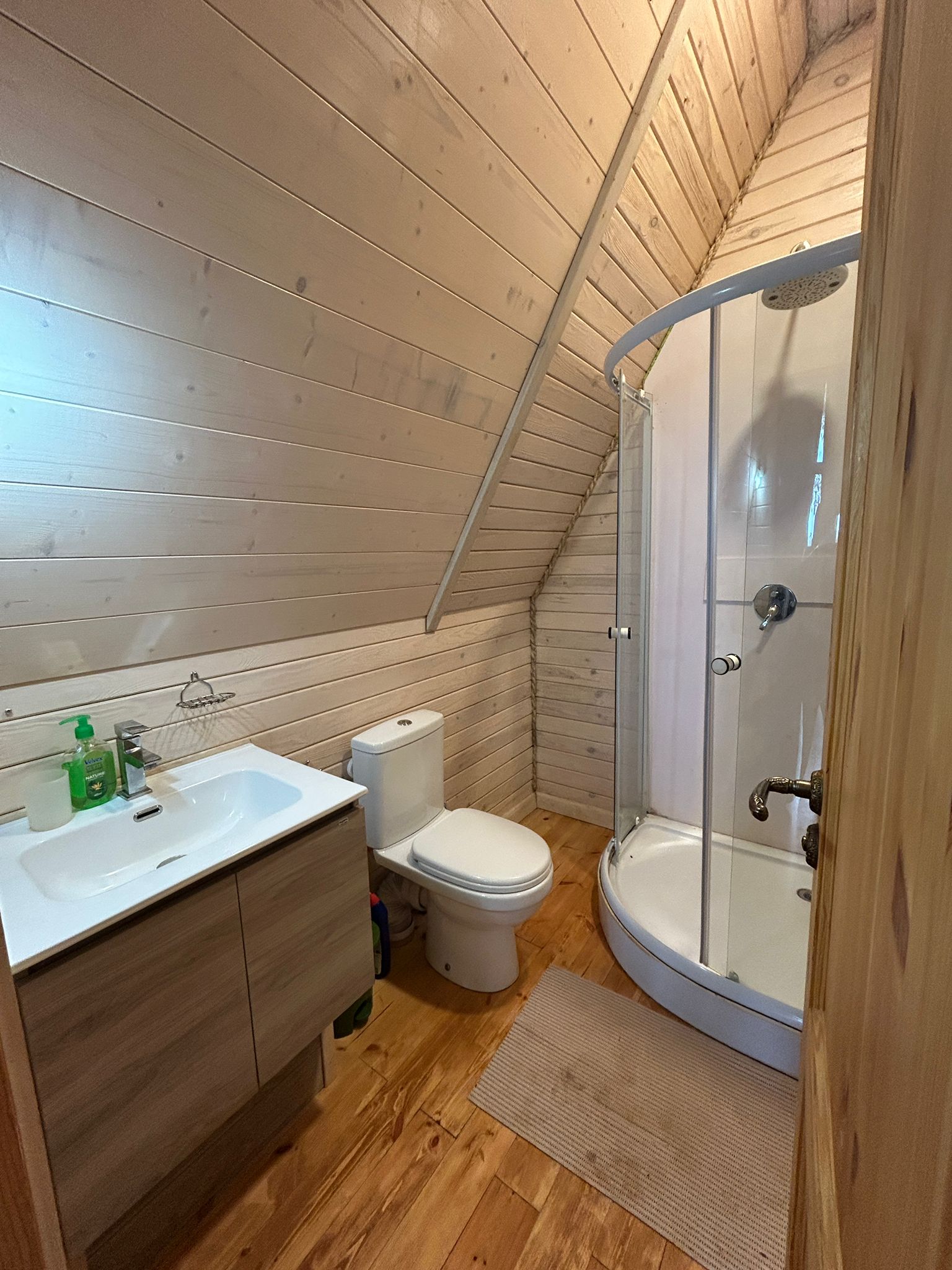 Gallery image 6 for "Alma 2 (The Treehouse)"