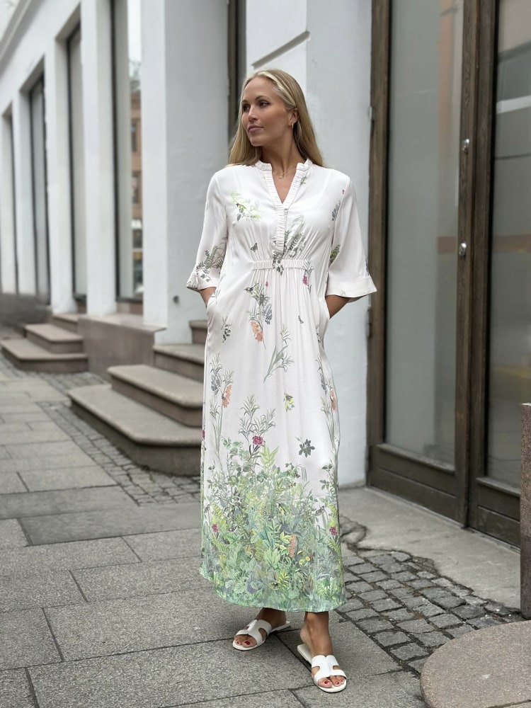 Hali Long Dress Pastel Pink w. Green Print