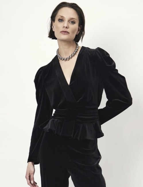 Smoke Velvet Top Raven