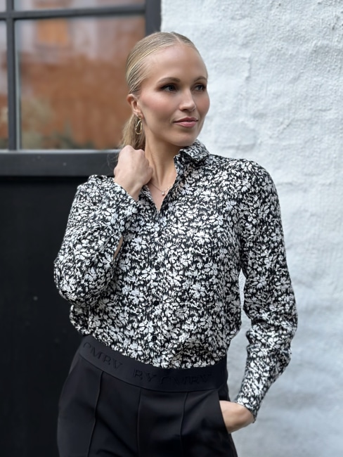 Ilana Shirt Black
