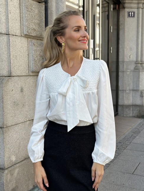Susan Blouse S Offwhite