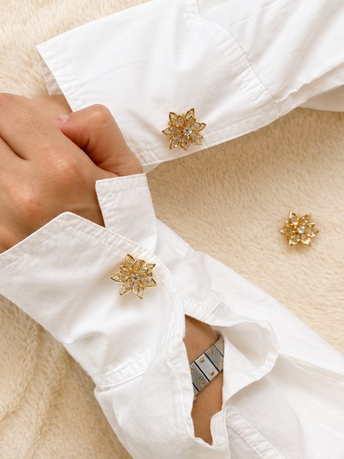 Lotus Gold