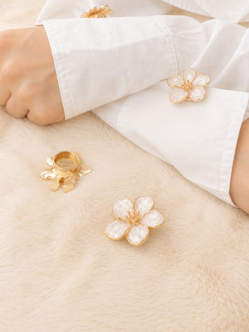 Petal White