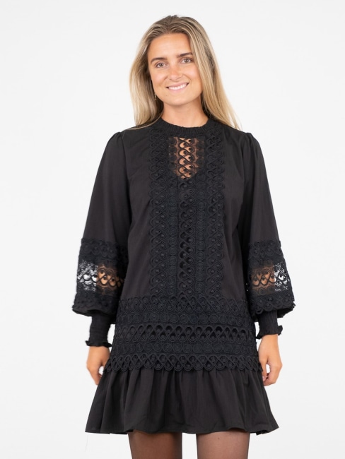 Katja Embroidery Dress Black