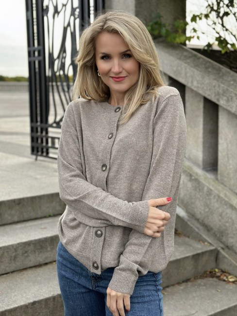 Eloise 1 Cardigan Walnut