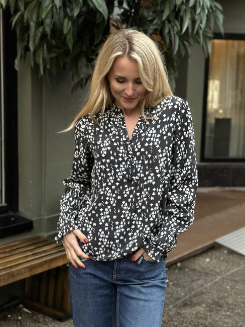 Ketty 1 Blouse Black Oyster
