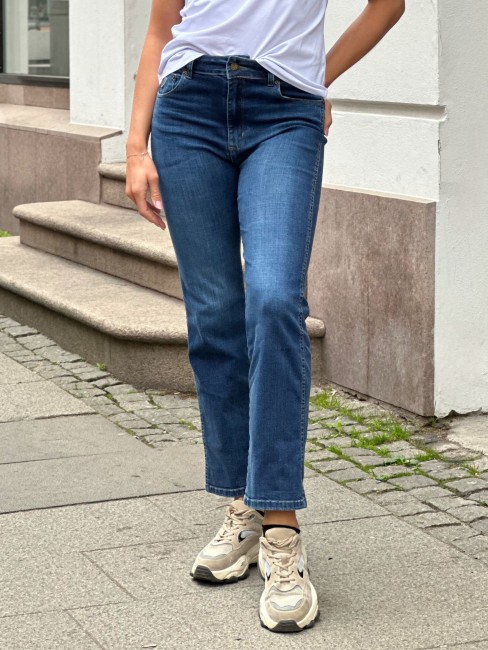 Malena F Bolger Cross Croissant