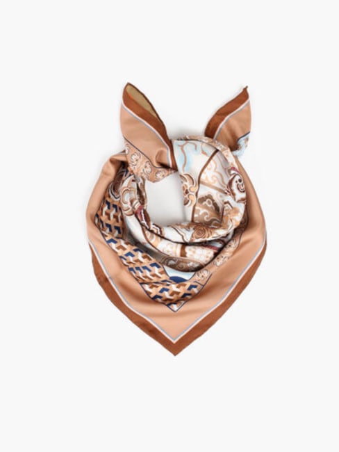 Martha Silkeskjerf Camel