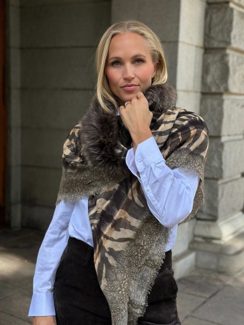Smoked Animal Fur Scarf Bege/Brown