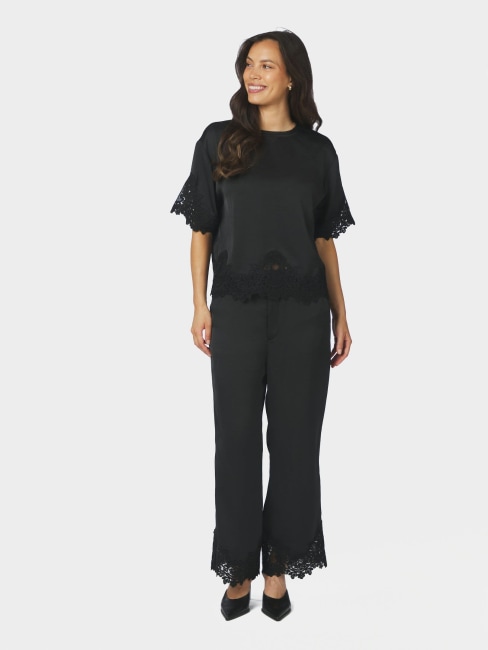 Elle Heavy Sateen Lace Top Black