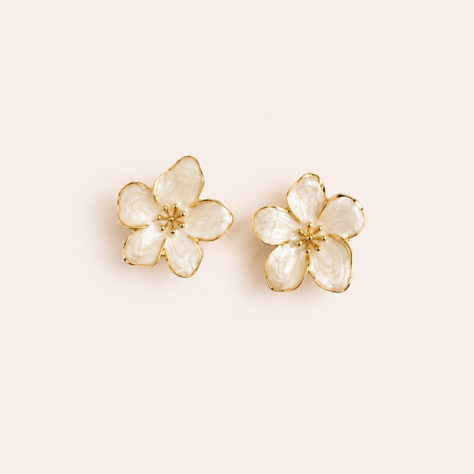 Petal  White