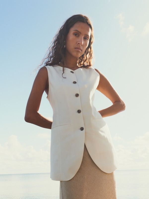 Laura 2 Waistcoat Star White