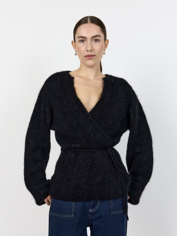 Noreen 7 Cardigan Black