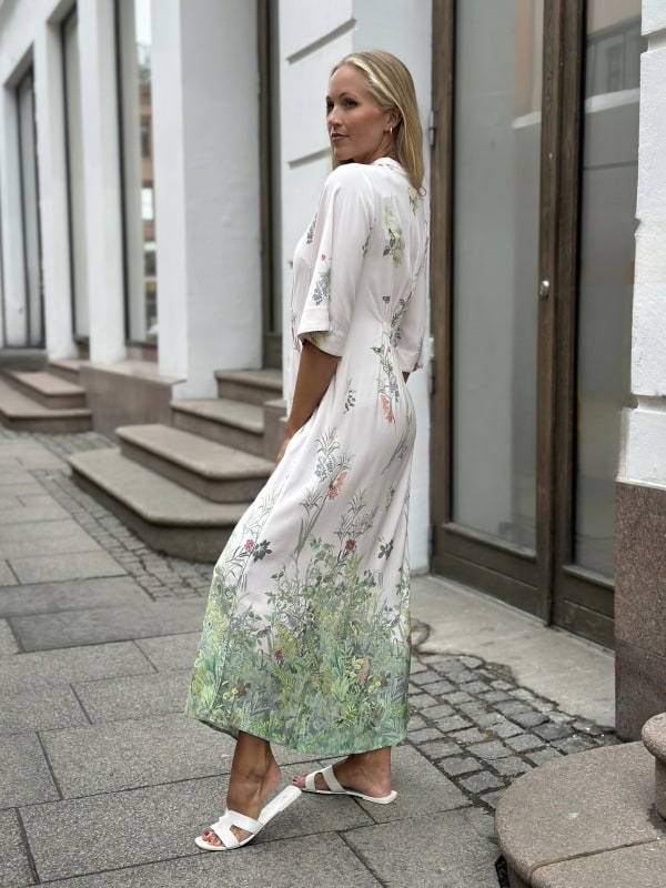 Hali Long Dress Pastel Pink w. Green Print