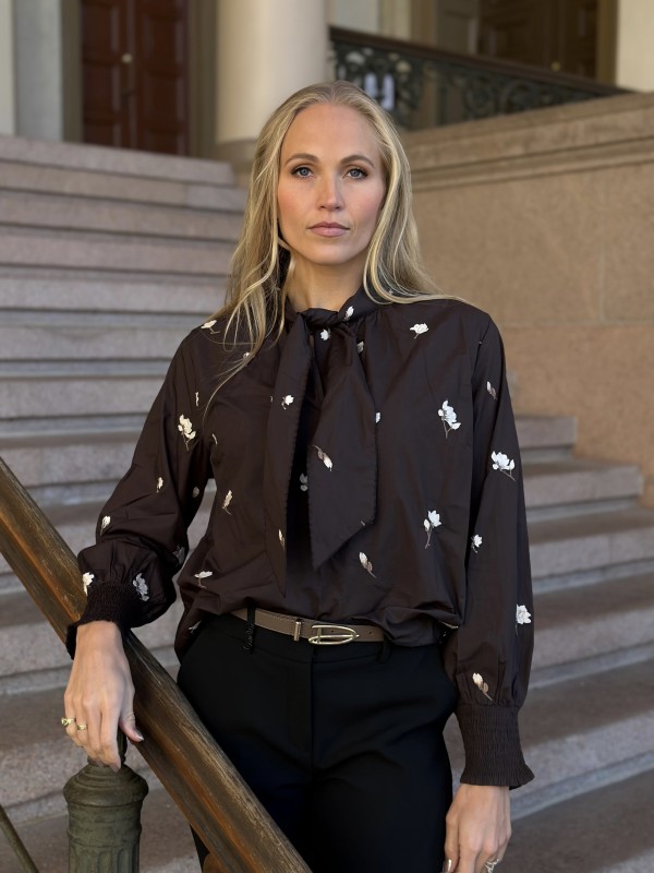 Erene, blouse After Dark