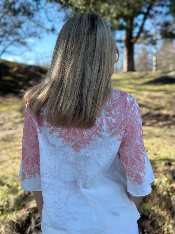 Anika Blouse Coral print