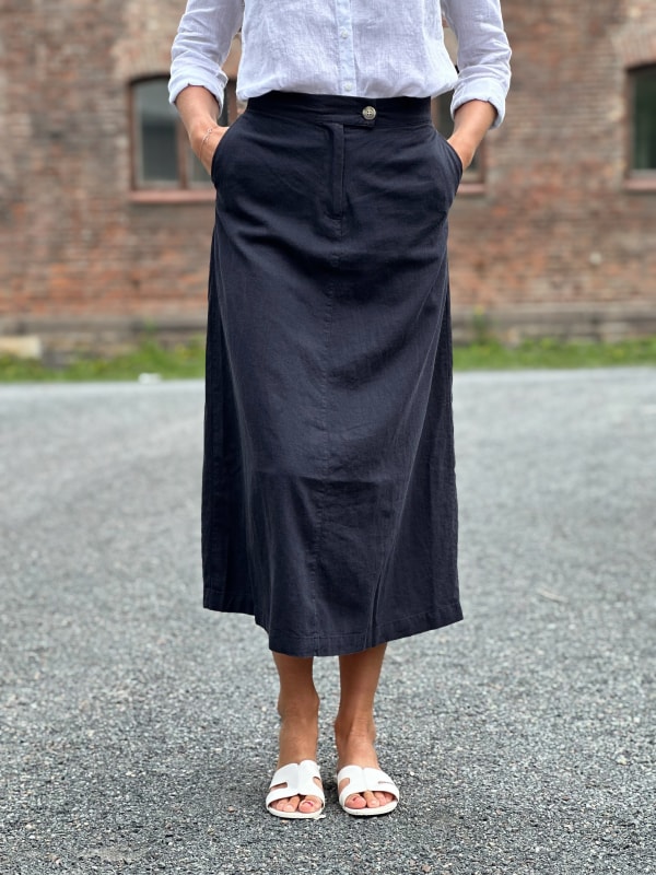 Naja 22 Skirt dark navy