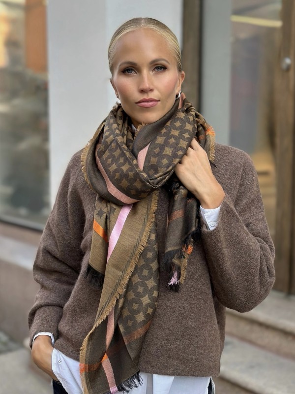 Platinum Scarf Camel