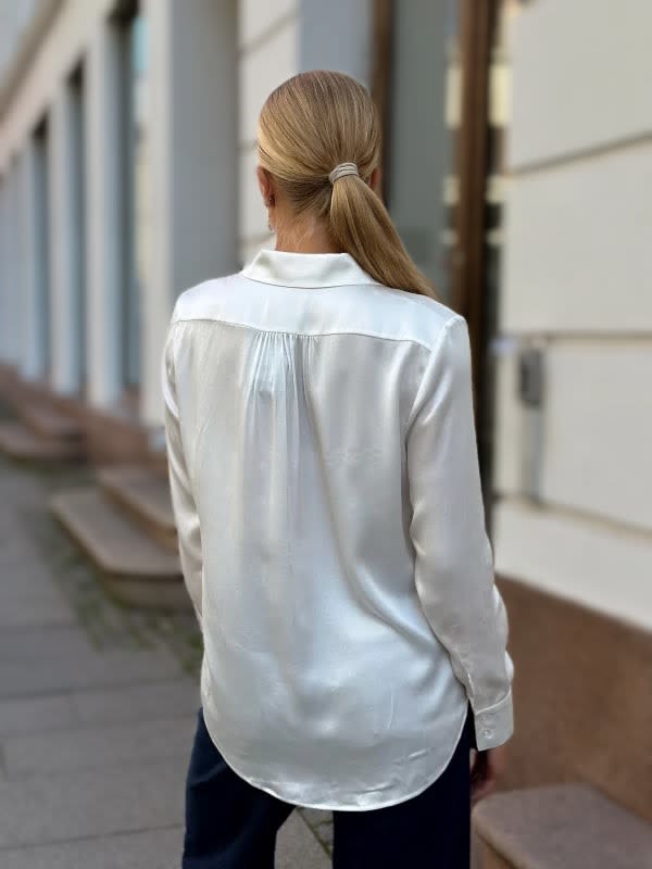 Matt Latia N Pure White