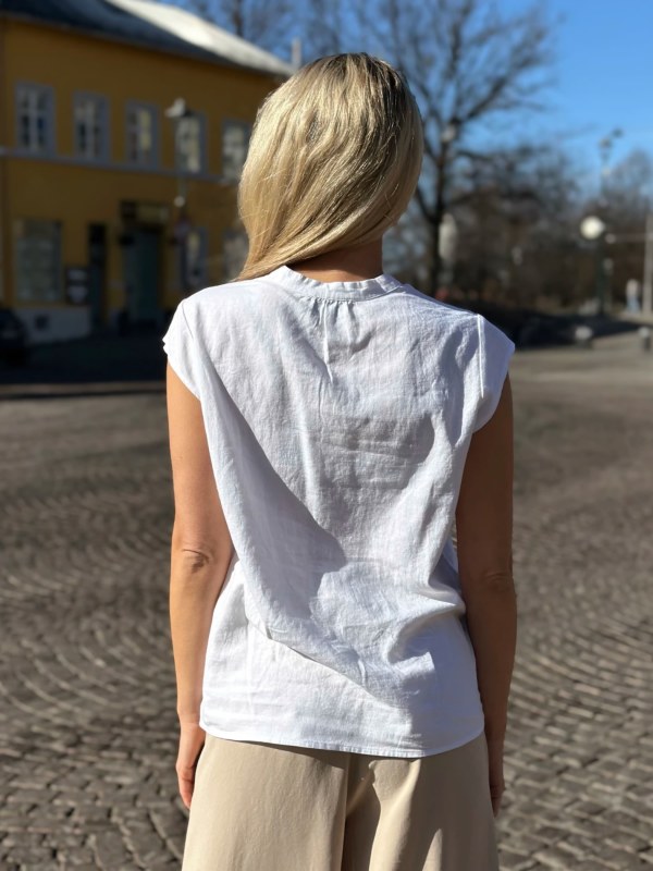 NAJA 19 BLOUSE White