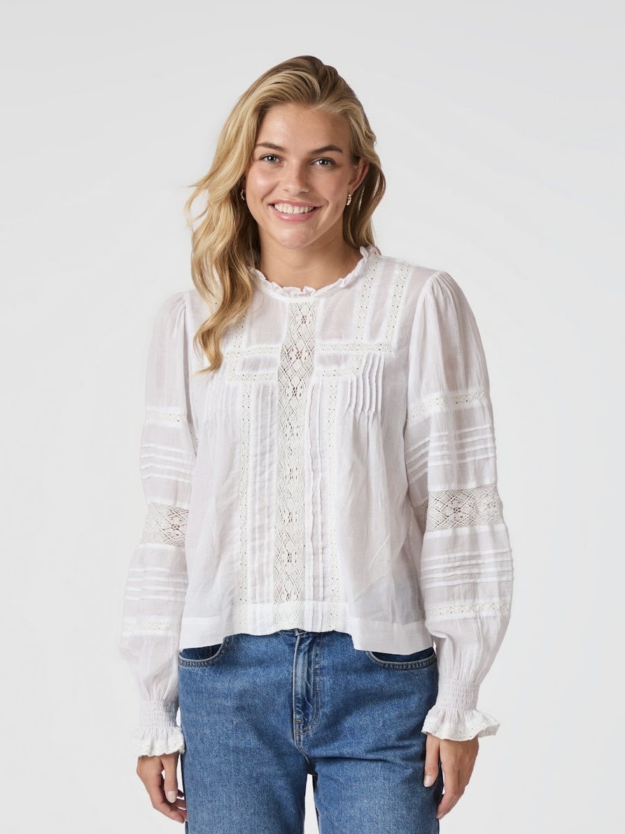 Ebba Dress in White Cotton Voile