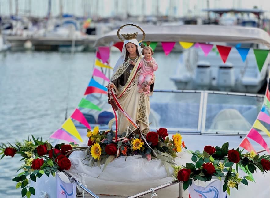 Roda de Berà celebra la tradicional Diada Marinera de la Verge del Carme al Port Berà