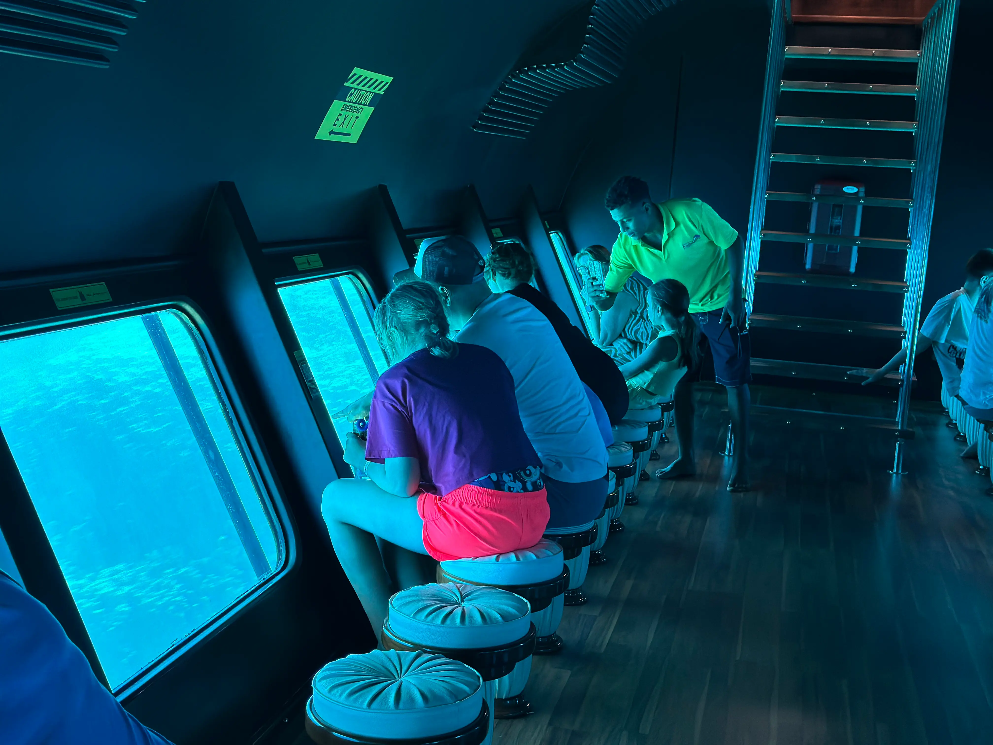nefertari-semi-submarine-underwater-view.webp